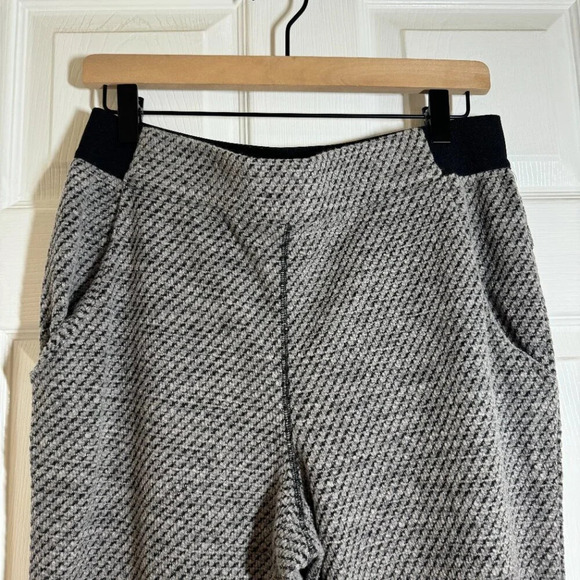 Free People Grey & Black Knit Textured Leggings - Picture 2 of 12